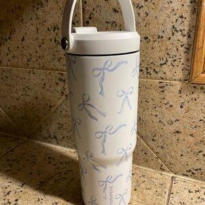 HydraPeak Blue Bows Tumbler